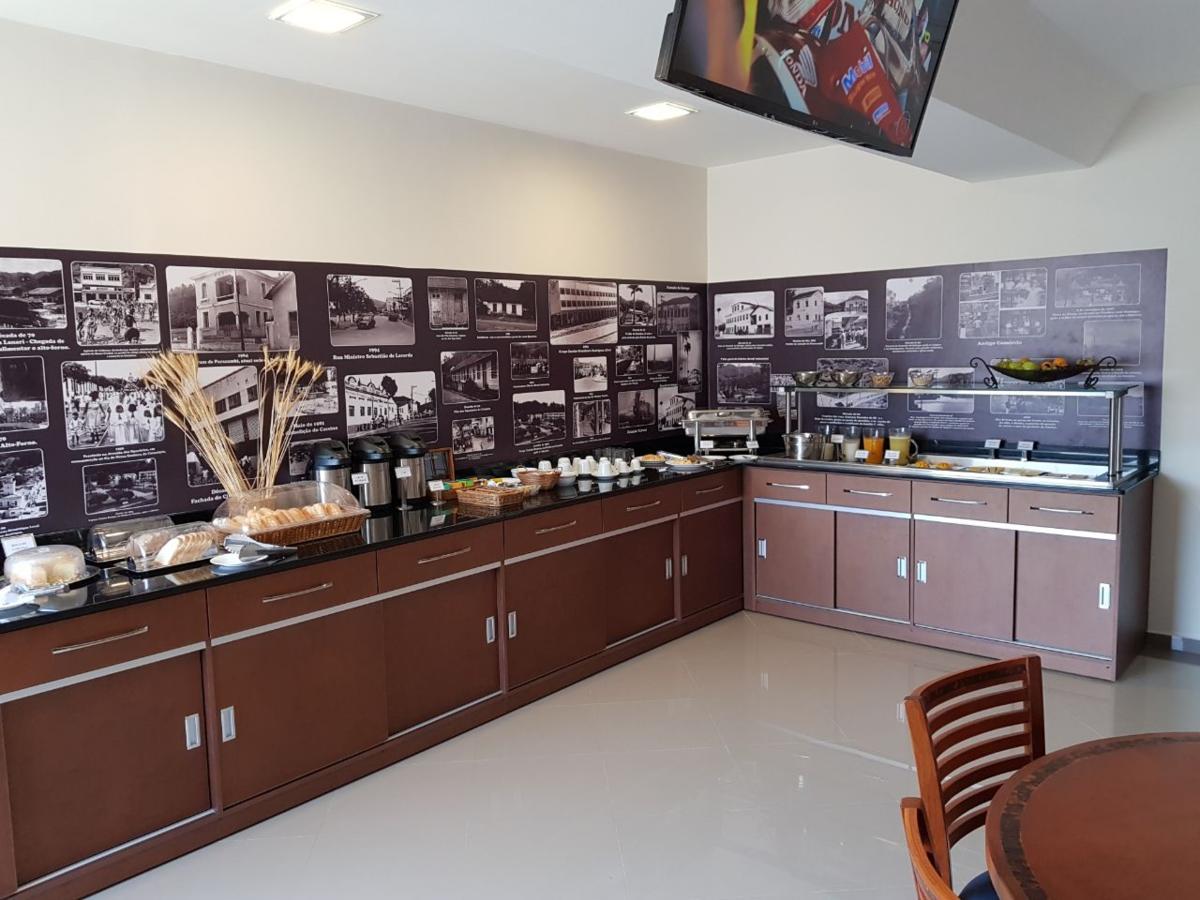 Paracambi Top Hotel Zewnętrze zdjęcie